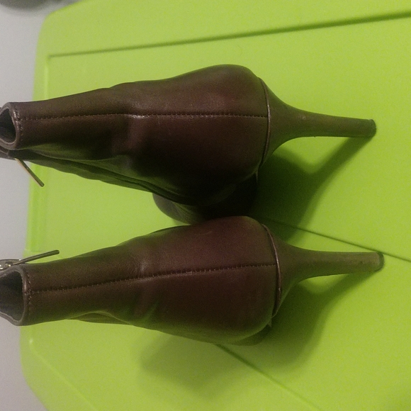 Vince Camuto Brown Leather boots - Picture 5 of 7